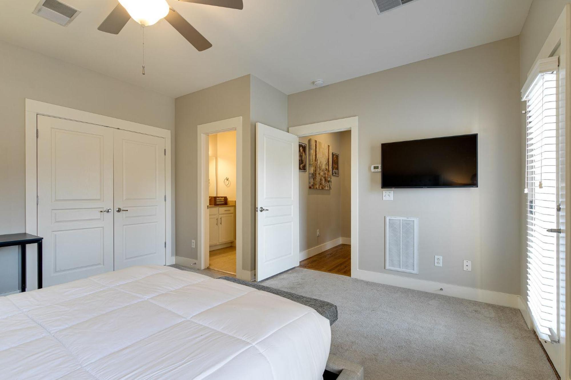 The Celebrity - Minutes To Broadway With A Balcony Apartman NashvilleNashville  Kültér fotó