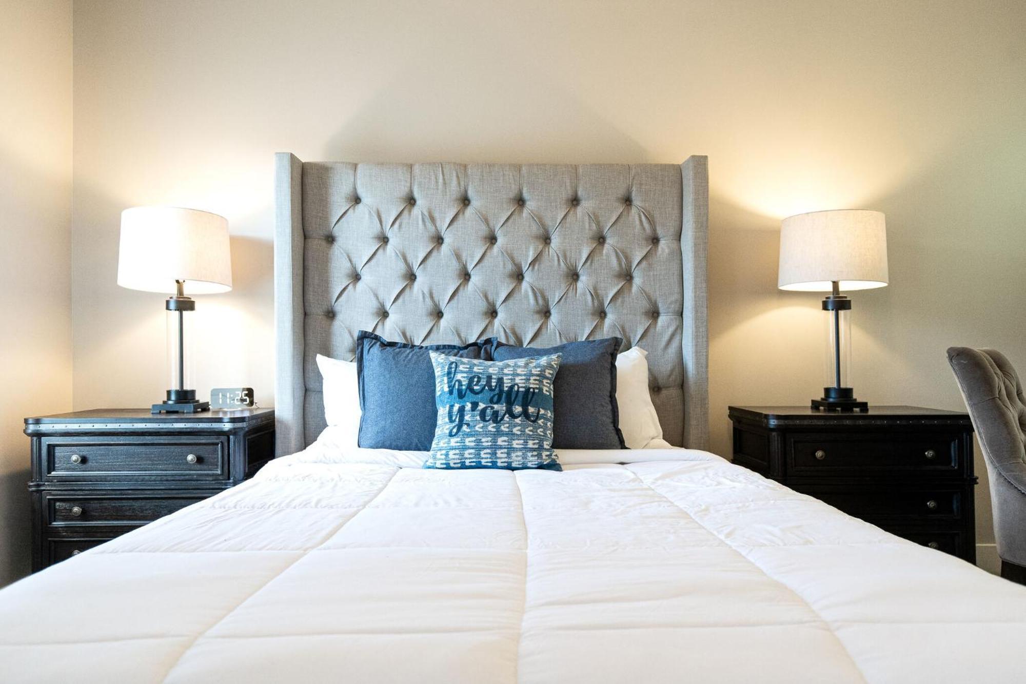 The Celebrity - Minutes To Broadway With A Balcony Apartman NashvilleNashville  Kültér fotó